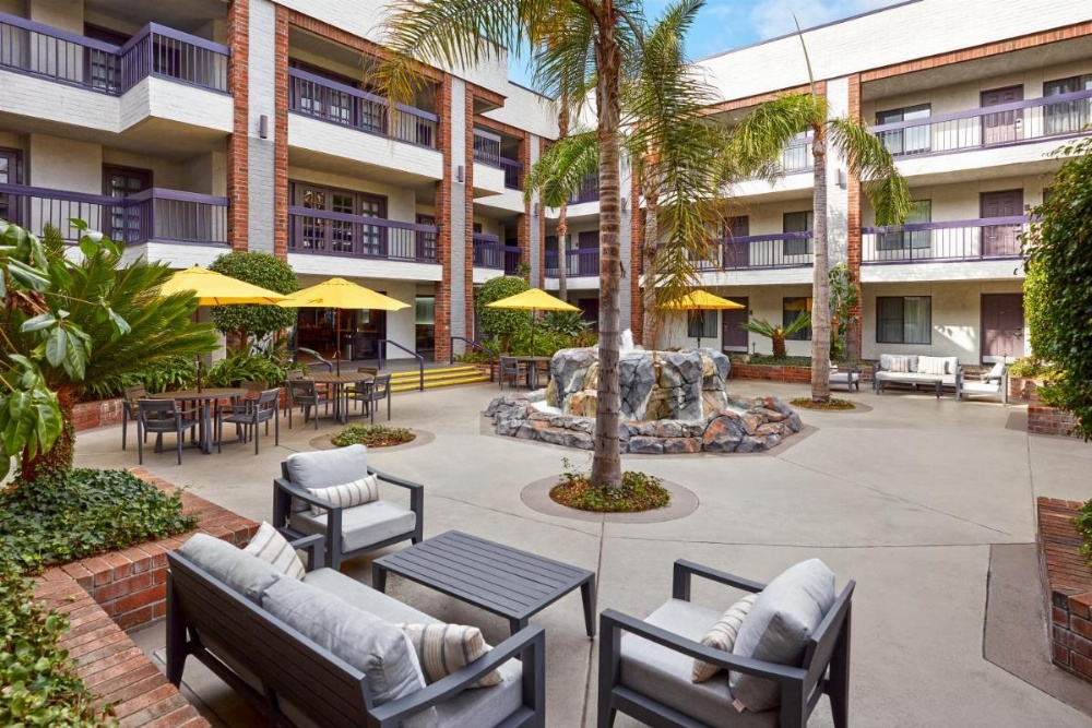 Best Western Plus Meridian Inn & Suites, Anaheim-Orange Image 10